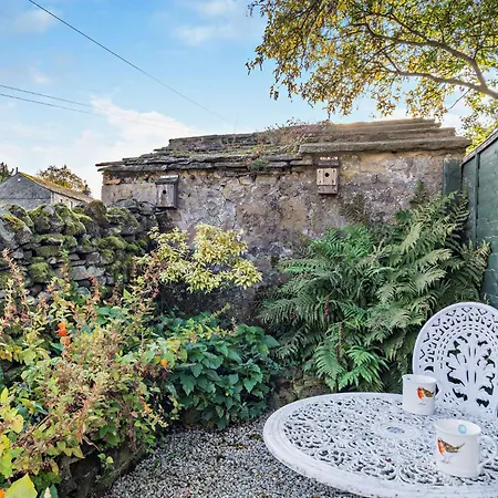 2 Bed In Skipton Oc-93941 Holiday home Hebden